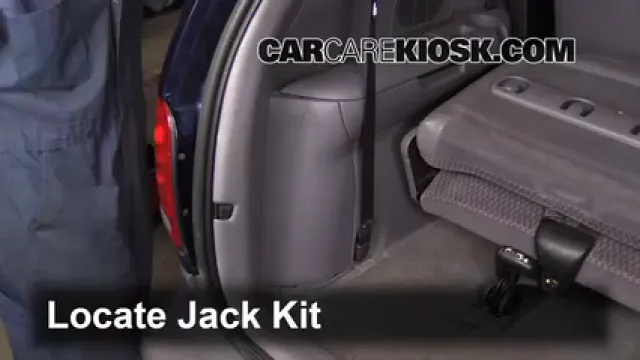 2000 Plymouth Voyager 3.3L V6 Levantar auto Usar el gato para levantar el auto